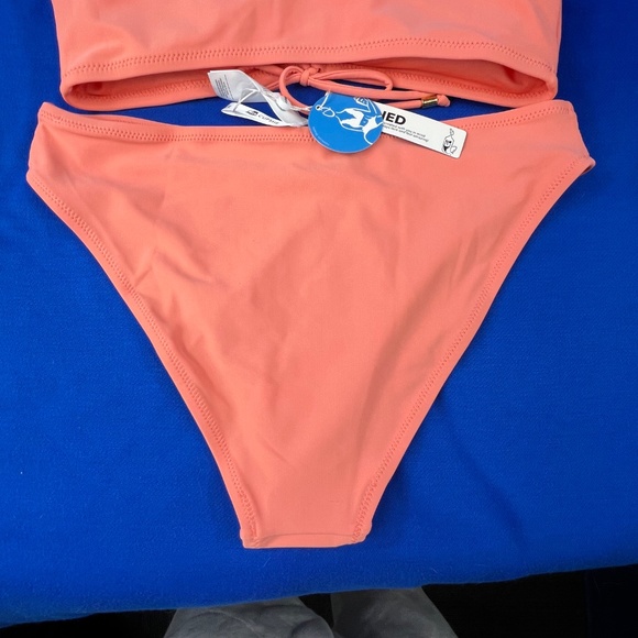 👙NWT🤩 |•CUPSHE•| Peach Two Piece Bikini Set Size Medium - Picture 6 of 7